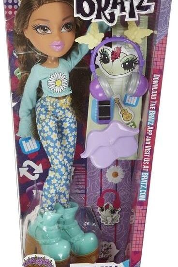 MGA Bratz Remix Doll Yasmin (540243)